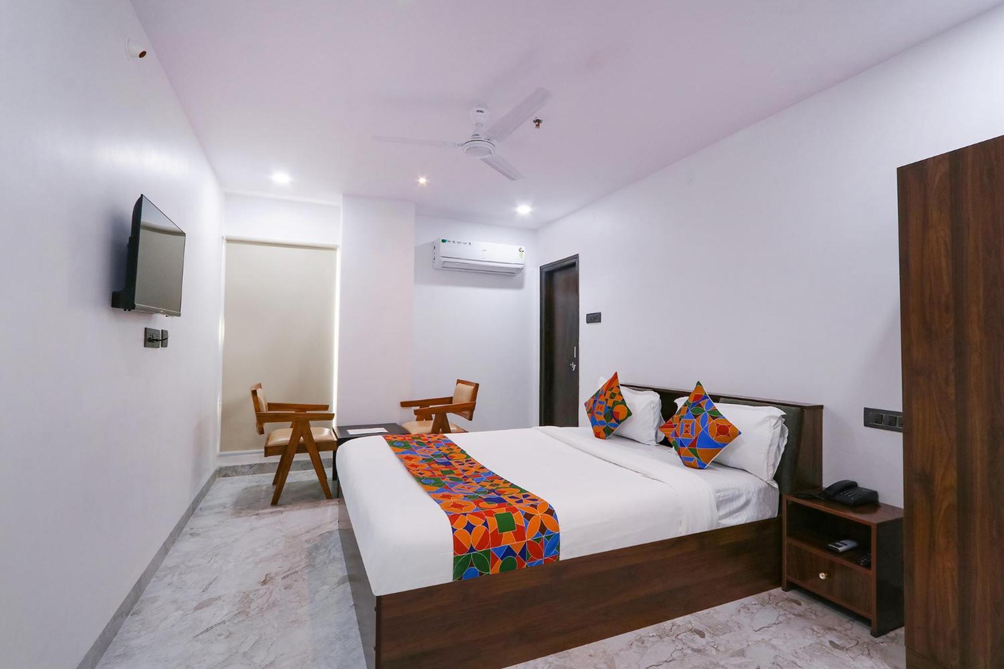 Fabhotel Relax Inn Hyderabad Esterno foto